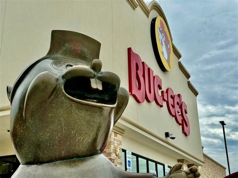 The Ultimate Buc Ee S Experience 7 Things You Must Do When Visiting The Texas Sized Convenience Chain Lonestarlive Com