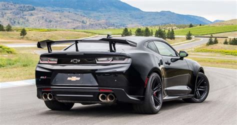 These Are Our Favorite Features Of The 2023 Chevrolet Camaro Zl1