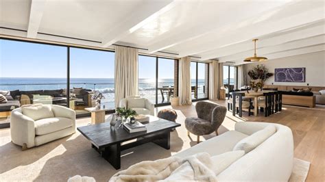 This 36M Malibu Manse Built In 1956 Just Got A Contemporary Makeover