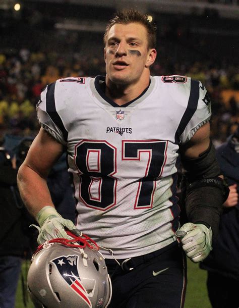 This Date In Transactions History Rob Gronkowski Signs Record Breaking