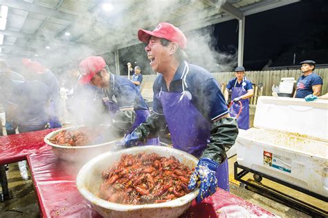 This Massive Viet Cajun Crawfish Boil Is A Religious Experience