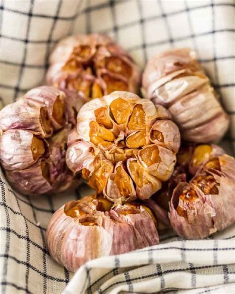 This Simple Recipe Is Our New Favorite Way To Roast Garlic This Simple Recipe Is Our New Favorite Way To Roast Garlic