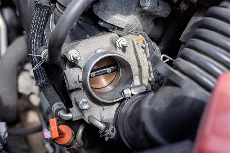 Throttle Body Cleaning: Step-by-Step Guide to Boost Your Car’s Performance