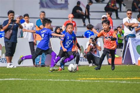 Tips To Improve Skills For Young Football Players Kdh Global Sports Tips To Improve Skills For Young Football Players Kdh Global Sports