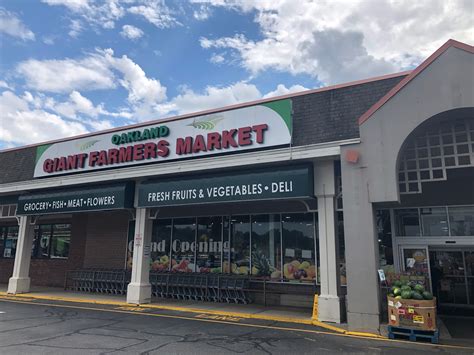 Tour Giant Farmers Market Oakland Nj