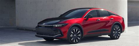 Toyota Crown 2024: In-Depth Review and What's New in 2024