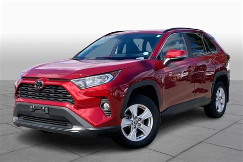 Top Reasons to Choose a Toyota RAV4 Pre Owned Today