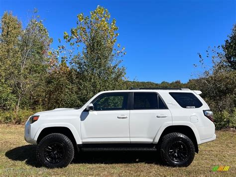 Toyota White 4Runner: A Complete Buying Guide and Features Overview