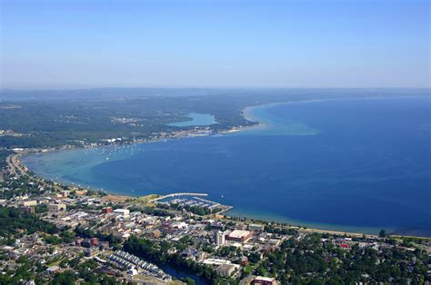 Traverse City Population Insights: Trends and Growth Patterns