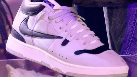 Travis Scott Abandonne T Il Jordan Brand Avec Sa Nike Air Mac Attack