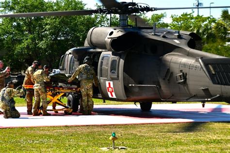 Trident Medical Center Trains With The Army News Postandcourier Com