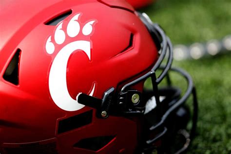 Uc Football Offensive Lineman Aj George Entering Transfer Portal All