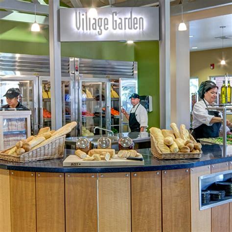 UCR Dining Menu: Today's Fresh, Exciting Choices!