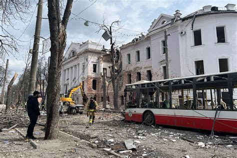 Ukraine Russia Crisis Ukraine Says 2 000 Civilians Dead Fierce Fighting In Cities 10 Updates
