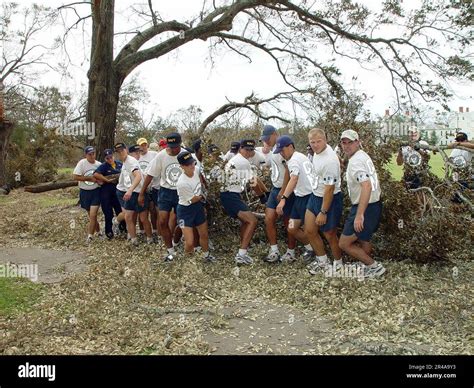 Us Navy Officer Candidate School Ocs Class 05 05 Works Together To Us Navy Officer Candidate School Ocs Class 05 05 Works Together To