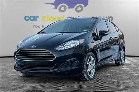 Used 2014 Ford Fiesta Se Specs Features Edmunds