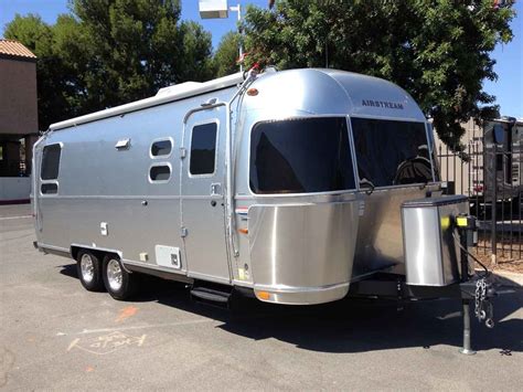 Used Airstream: Tips for Buying, Restoring, and Enjoying the Classic Travel Trailer