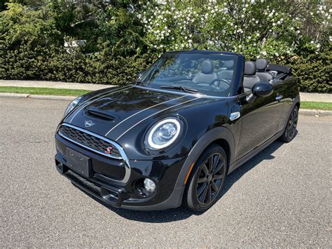 Top Benefits of Buying a Used Mini Cooper Convertible