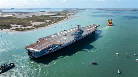 Uss John F Kennedy Cv 67 Port Everglades Fl By Courtesy Of The Naval Air Station Fort Lauderdale Museum