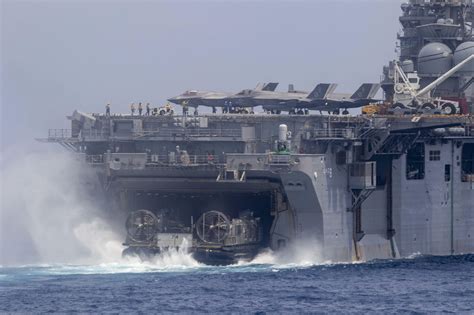 Uss Makin Island Lhd 8 Defence Forum Amp Military Photos Defencetalk