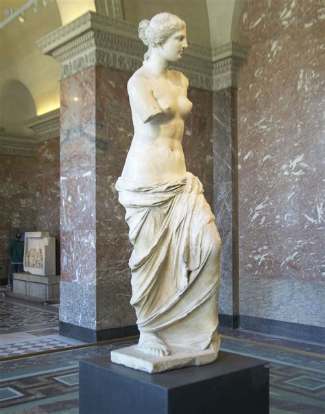 Venus De Milo Statue Sculpture Artist Facts Britannica Venus De Milo Statue Sculpture Artist Facts Britannica
