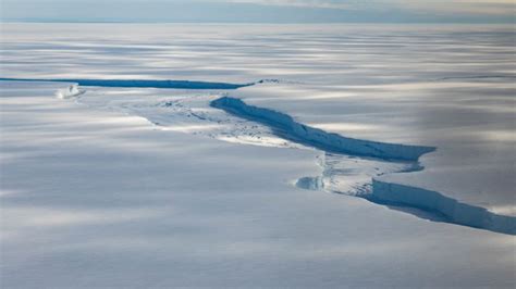 Video From Antarctica Shows Ice Shelf The Size Of London Breaking Off Cnn