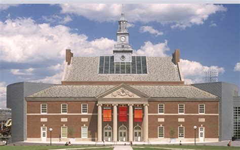 Visiting Tuc Campus Life University Of Cincinnati