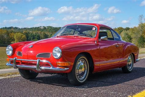 Volkswagen Karmann Ghia: Classic Car Beauty and Vintage Elegance