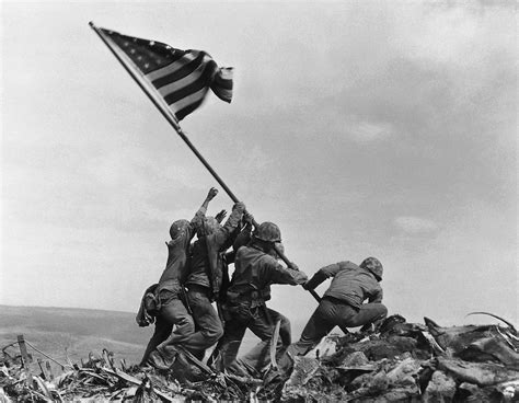 Was This Iconic World War Ii Photo Staged Here S The Heroic True Story National Geographic