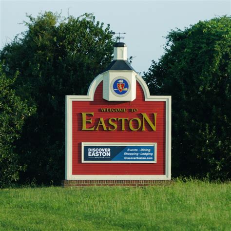 Welcome To Easton This Is The Sign Off The 4Th Street Flickr