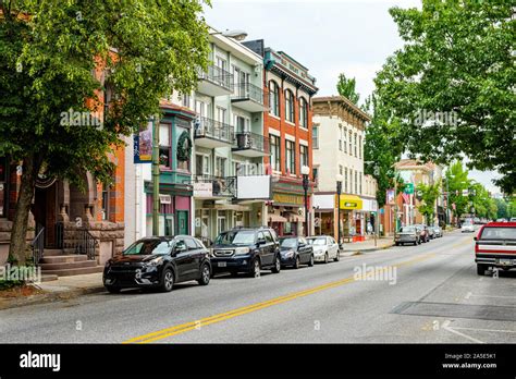 West Main Street Mechanicsburg Pennsylvania Stock Photo Alamy