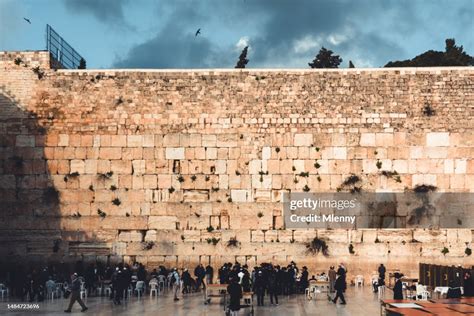 Western Wall In Jerusalem Wailing Wall Brief History
