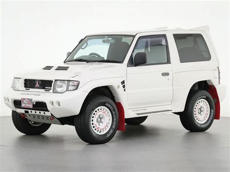 What It S Like To Own A Mitsubishi Pajero Evolution What It S Like To Own A Mitsubishi Pajero Evolution