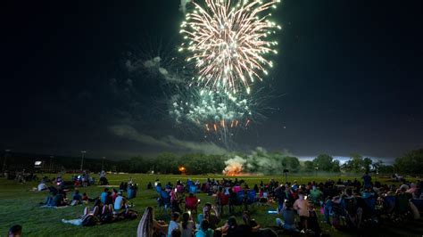 What Time Are The Fireworks Tonight Fireworks Shows Near Me Tonight Where To Watch 4Th Of July Parades And Celebrations In New York La And Other Cities Complete List The