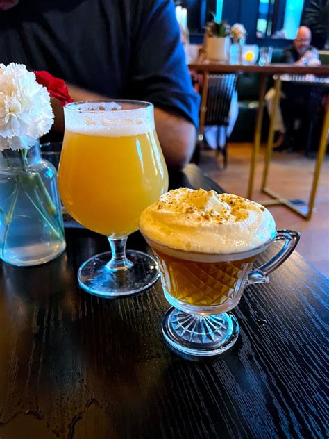 Where To Find Charleston S Best Bars For A Fun Night Out Where To Find Charleston S Best Bars For A Fun Night Out