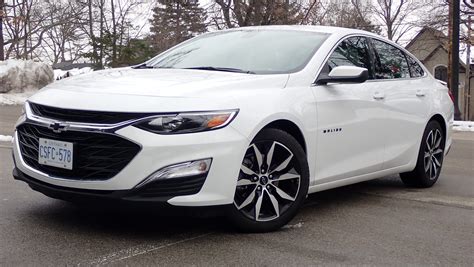 White Chevy Malibu 2022