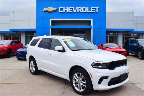 White Dodge Durango: Features, Reviews, and Buying Tips