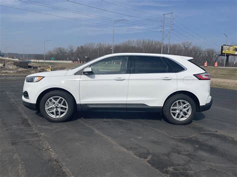Your+Ultimate+Guide+to+White+Ford+Edge+Features+and+Benefits