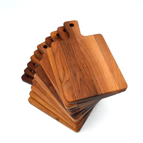 Wholesale Bulk Cutting Boards 40Pcs Package Walnut Wood For Your Store Faire Wholesale Bulk Cutting Boards 40Pcs Package Walnut Wood For Your Store Faire