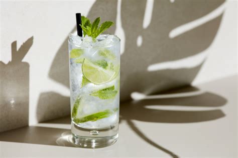 Why Tonic Water Benefits Aren T All They Re Cracked Up To Theskimm