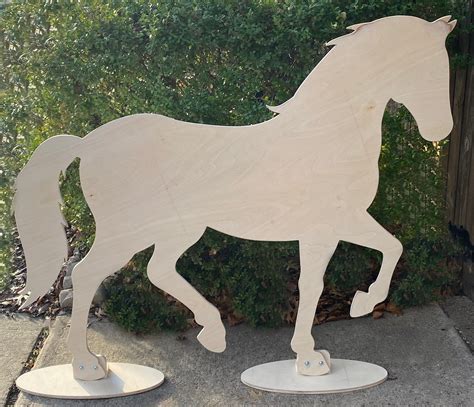 Discover the Charm and History of the Wooden Horse in Classic Mythology