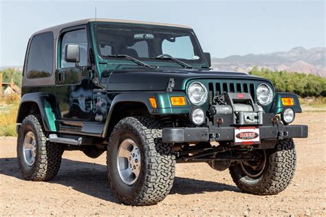 Wrangler 2001 Jeep: A Comprehensive Guide to Features and Value