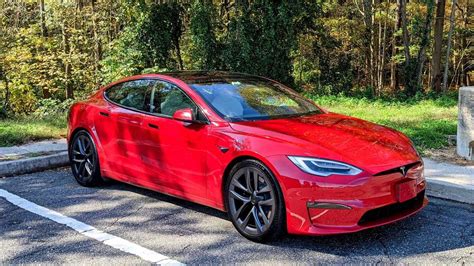 You Can Now Find Used Tesla Model S Plaids For Around 60 000 You Can Now Find Used Tesla Model S Plaids For Around 60 000