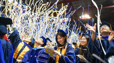 Your Guide To A Stress Free And Unforgettable Commencement Day Uc Davis Graduate Studies